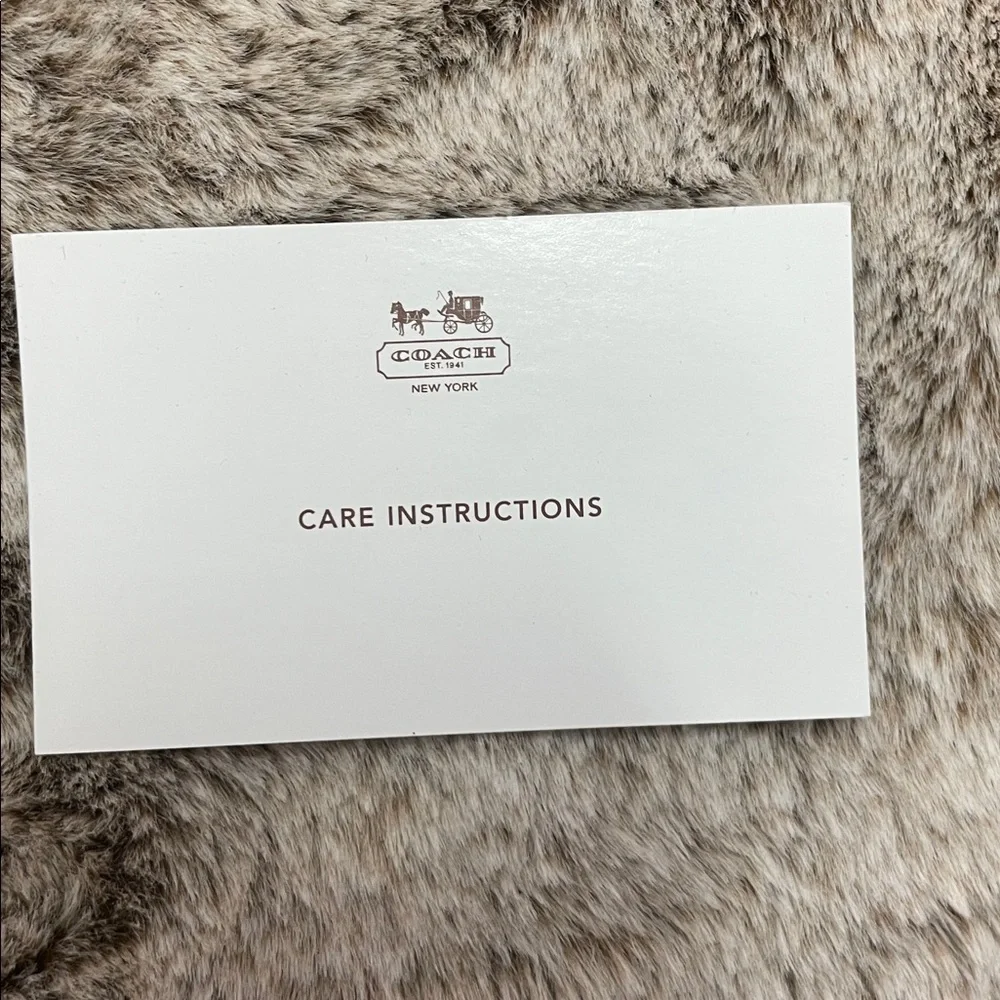 Coach ‘Legacy’ Large Leather Clutch - Picture 13 of 14